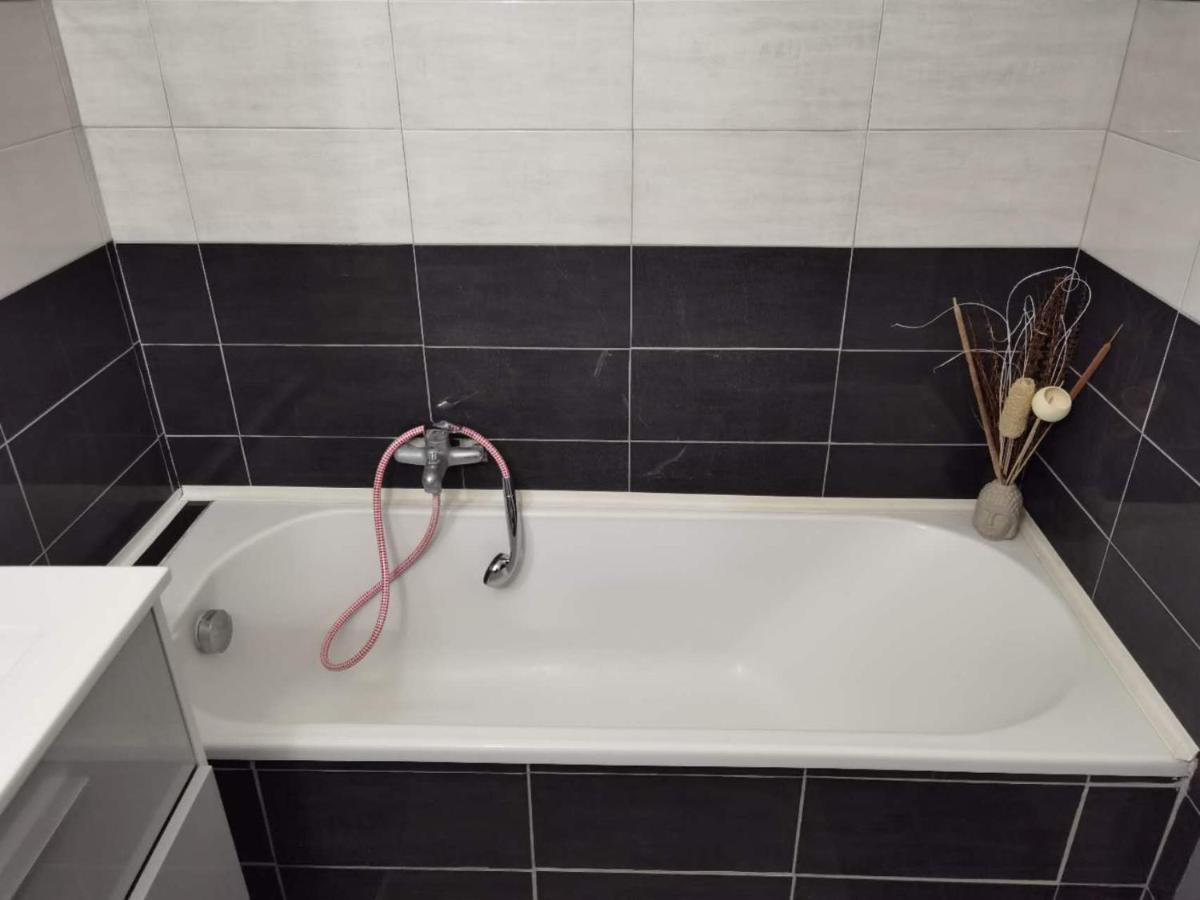 Antibes Home 2P 50M2 With Ac & Free Parking & 2 Balconies Buitenkant foto